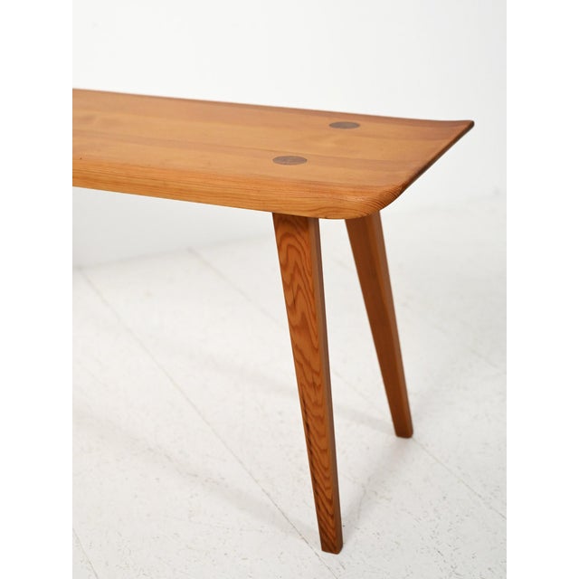 Carl Malmsten Visingsö Bench in Malmsten Pine by Carl Malmsten, 1960s For Sale - Image 4 of 10