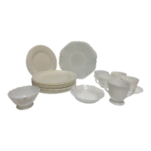 Vintage MacBeth Evans Sweetheart Monax Oxford Plate Cup Saucer Dinnerware Set- 21 Pieces