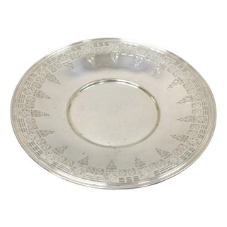 Antique Wallingford Silver Plated Victorian 10" Round Decorated Dish Platter For Sale