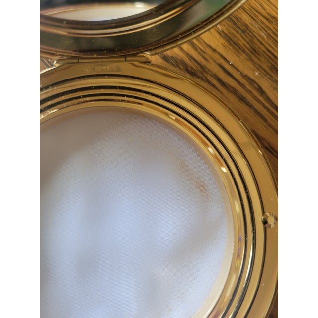 Paint Stratton of London - Antique Enamel Convertible Compact (pat.764125) For Sale - Image 7 of 12