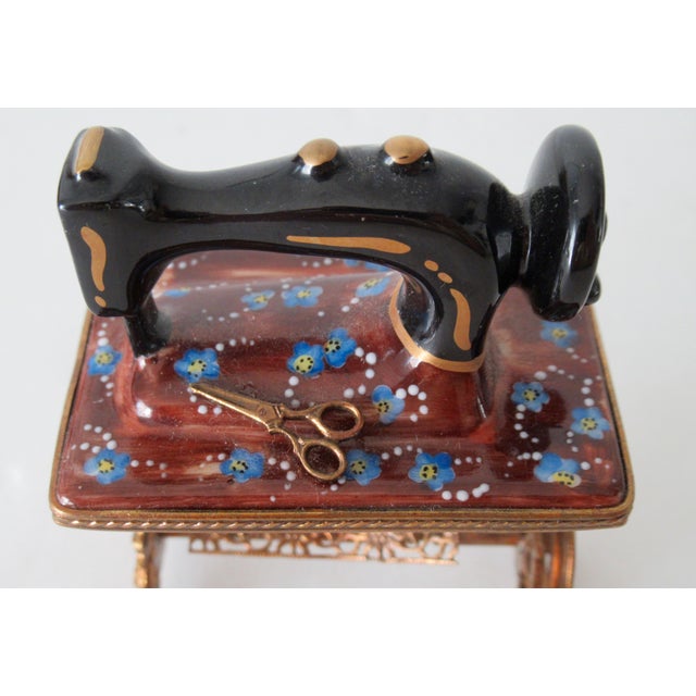 Ceramic Limoges, France Rochard Hand-Painted Sewing Machine Enamel Trinket Box For Sale - Image 7 of 14