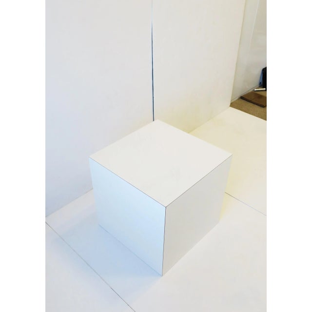 Modern White End Table or Pedestal, Postmodern, Late 20th Century For Sale - Image 9 of 12