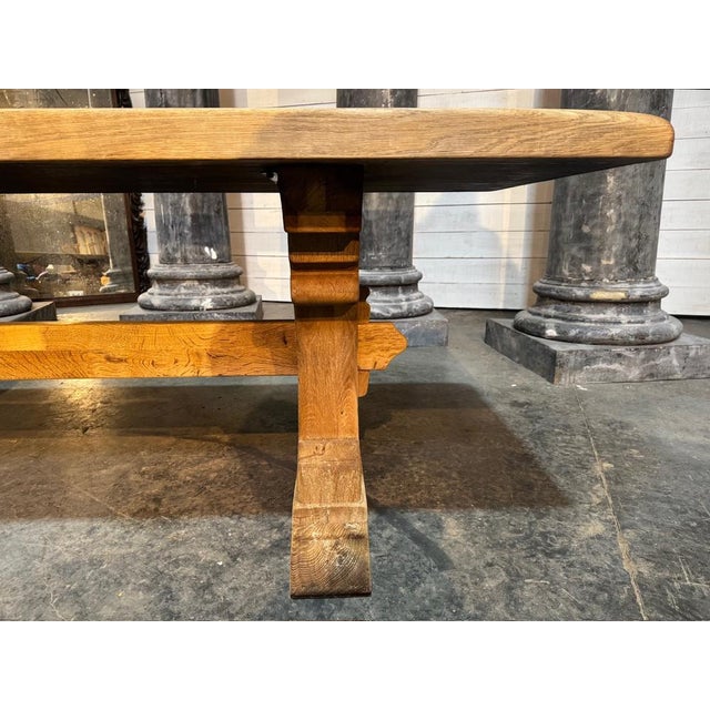 An excellent quality Farmhouse Dining Table, made from solid thick Oak and well constructed this table will be around for...