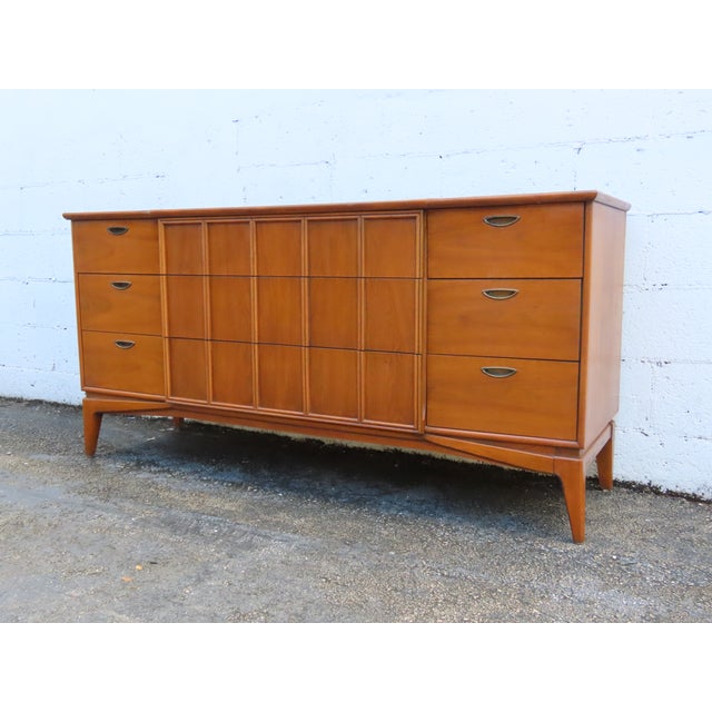 Kent Coffey Parkway Mid Century Modern Low Long Dresser Bathroom Vanity 6385 For Sale - Image 14 of 16
