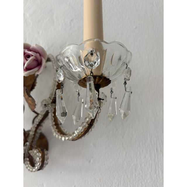 1940s French Beaded Old Vintage Pink Porcelain Roses Flowers Sconces Italian, C 1940 For Sale - Image 5 of 8