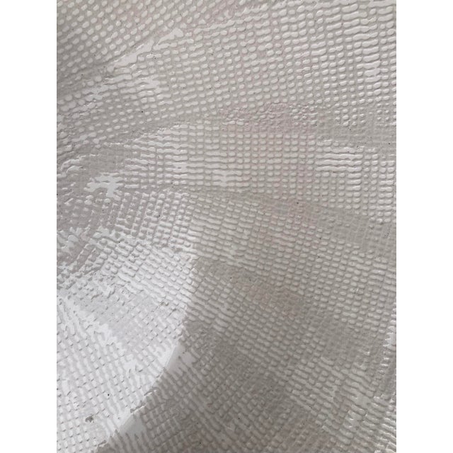 Contemporary Large 1980s Roy Hamilton Centerpiece Bowl With Linen Pattern For Sale - Image 3 of 5