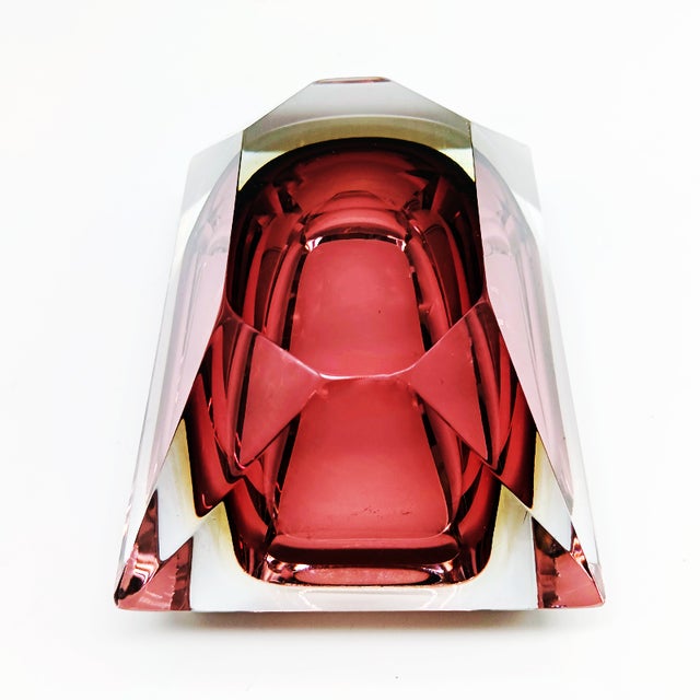 Goldenrod Rectangular Multifaceted Ashtray in Murano Glass by Flavio Poli for Seguso, 1960s For Sale - Image 8 of 9
