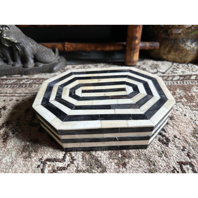 Vintage Black & White Bone Inlay Box Octagonal Geometric Trinket Box For Sale - Image 4 of 5