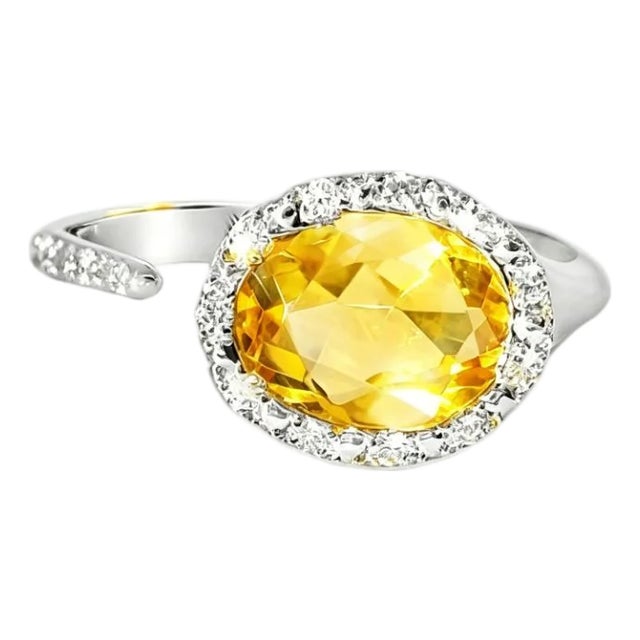 Late 20th Century 18K White Gold Citrine Diamond Designer Ring Band, Size 6.5 For Sale