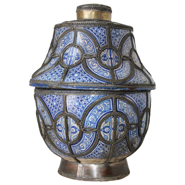 Large Moorish Moroccan Fez Blue & White Ceramic Footed Lidded Urn For Sale - Image 12 of 12