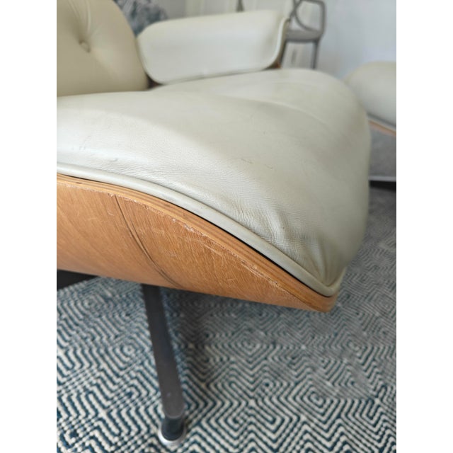 Eames Eames Lounge Chair & Ottoman, Beige Leather With Walnut For Sale - Image 4 of 12