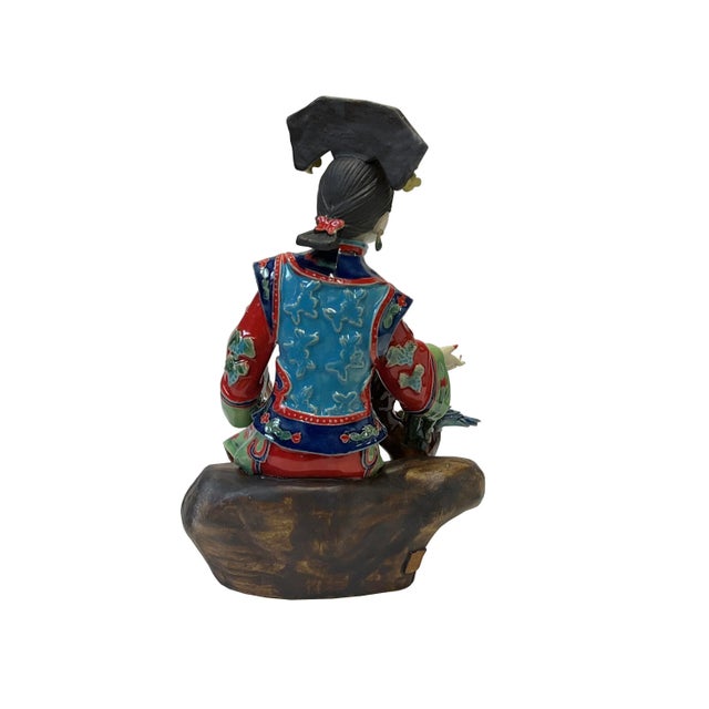 Chinese Oriental Porcelain Qing Style Dressing Hat Lady Figure For Sale - Image 4 of 6