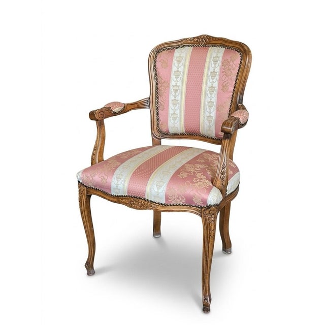 Vintage Italian Louis XV Style Carved Walnut Fauteuil Armchairs in Dusty Rose Brocade - Pair For Sale - Image 4 of 12