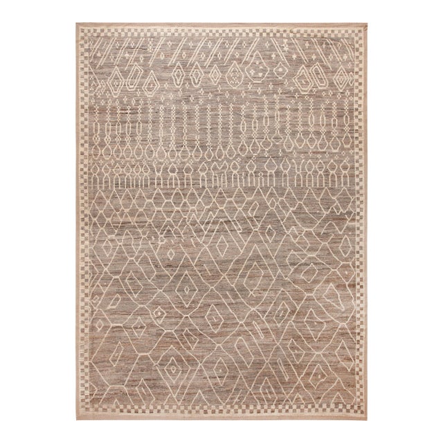 Nazmiyal Collection Large Modern Area Rug For Sale