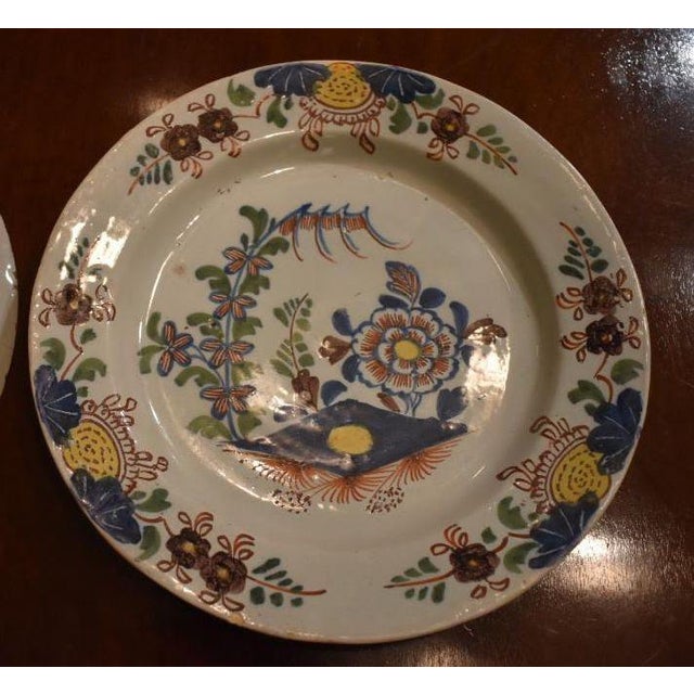 Traditional Set of 8, 18th Century English Delft Bowls For Sale - Image 3 of 5
