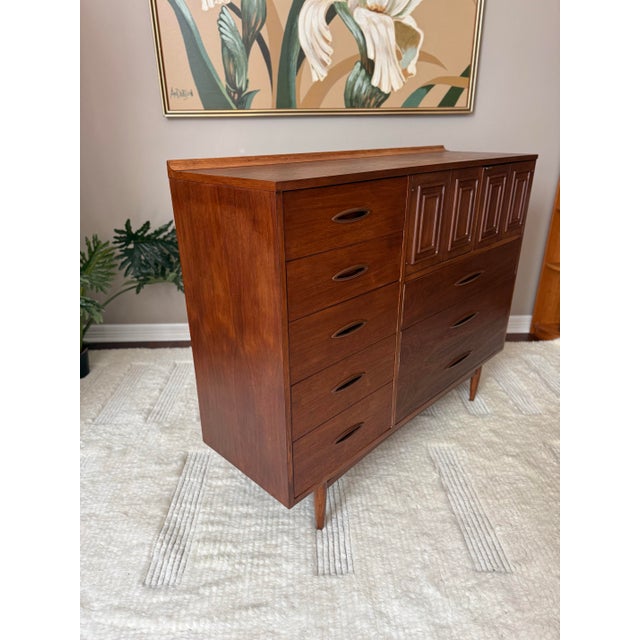 Vintage 1960s Broyhill Sculptra Walnut Mid Century Magna Chest Dresser For Sale - Image 11 of 12