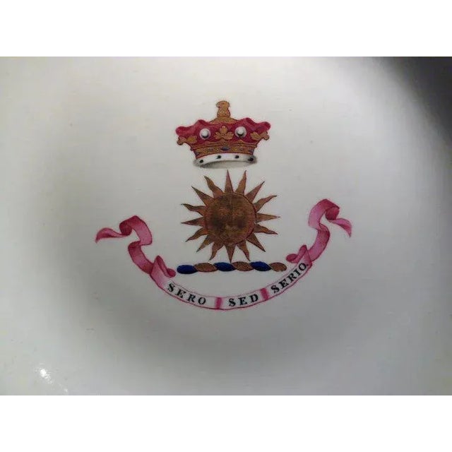 Traditional 1810 George III Chamberlains Worcester Armorial Plate For Sale - Image 3 of 8