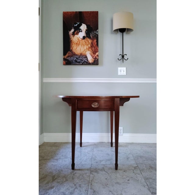 Ethan Allen Federal Style Mahogany Inlaid Pembroke Drop Leaf Table. For Sale - Image 12 of 12