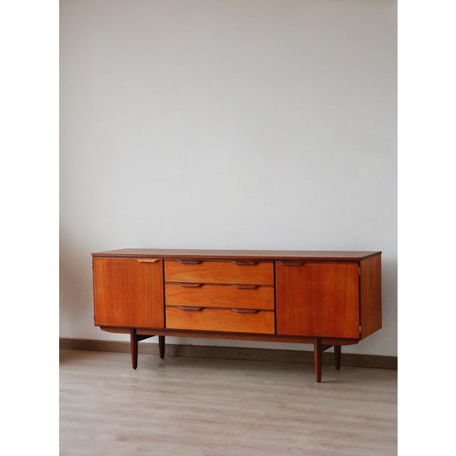 Vintage Scandinavian Teak Sideboard from Austinsuite, 1960s For Sale - Image 17 of 18