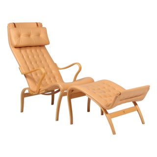 Set of Pernilla 2 Lounge Chair and Ottoman in Leather by Bruno Mathsson for Dux, 1980s For Sale