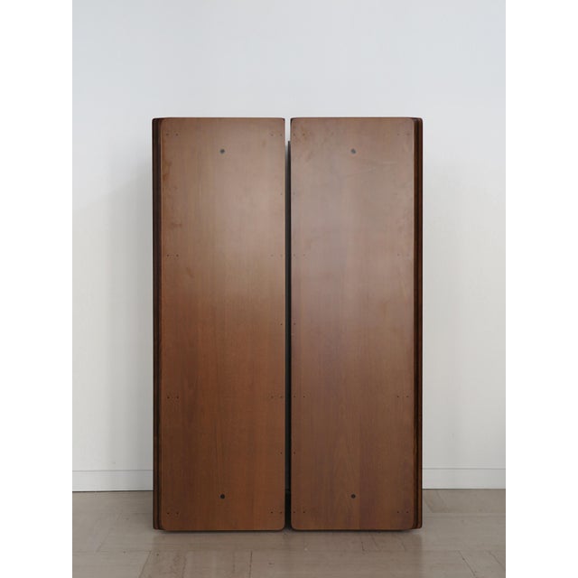 Wood Artona Series Bookcases in Wood and Leather by Afra & Tobia Scarpa for Maxalto, 1970s, Set of 2 For Sale - Image 7 of 15