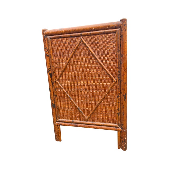 Vintage Bloomingdale’s Nightstand or End Side Table in Bamboo Rattan, Attributed For Sale - Image 4 of 8