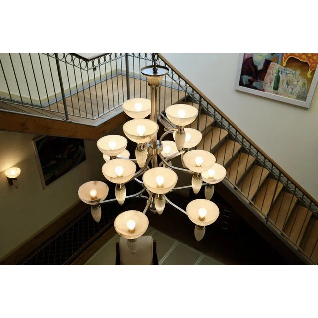 Art Deco 15-Arm Chandelier with Alabaster Bowls and Illuminated Cones, 1990s For Sale - Image 3 of 8