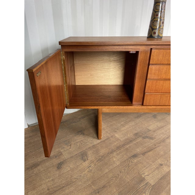 Large Mid-Century British Scandinavian Style Teak Sideboard from Stonehill, 1960s For Sale - Image 18 of 18