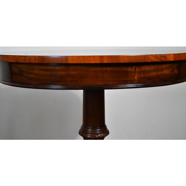 1940 English Chippendale Style Mahogany Accent Center Round Table For Sale - Image 10 of 11