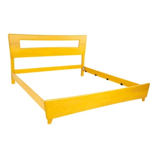 Heywood Wakefield Encore Dogbone Mid Century Blonde King Headboard and Bed Frame For Sale
