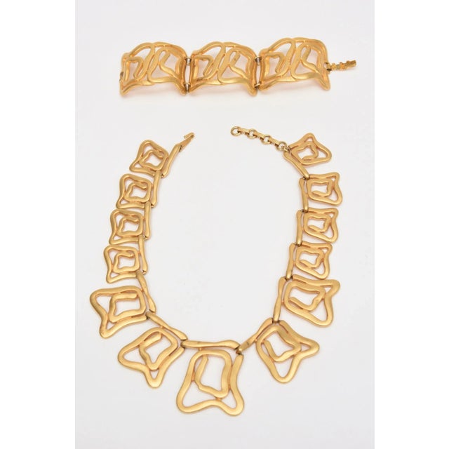 Vintage Gold Plated Sculptural Abstract Collar Necklace and Cuff Bracelet Set, Pair Of For Sale - Image 4 of 10