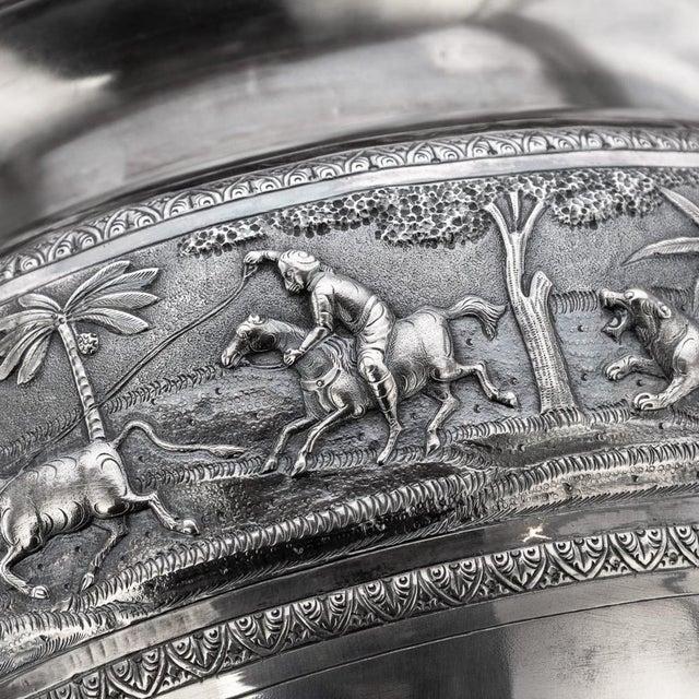 20th Century Indian Silver Bowl from Arachun - Parsrap, Calcutta, 1900s For Sale - Image 14 of 18