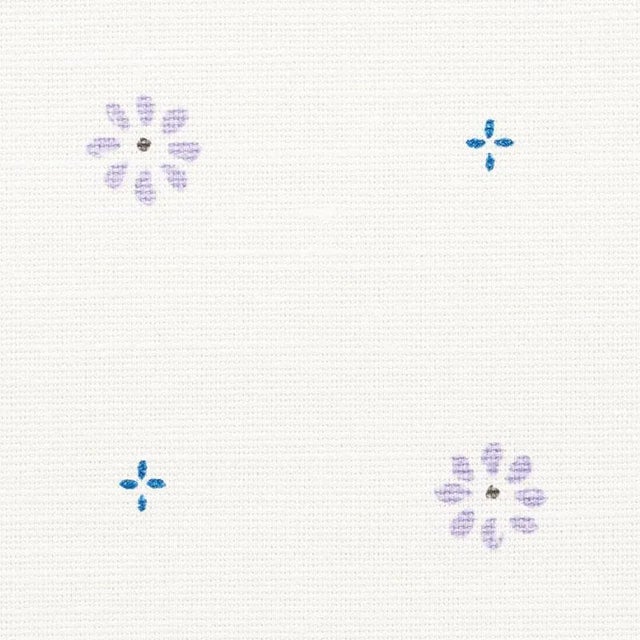 Sample - Schumacher Suna Floral Fabric in Lilac For Sale