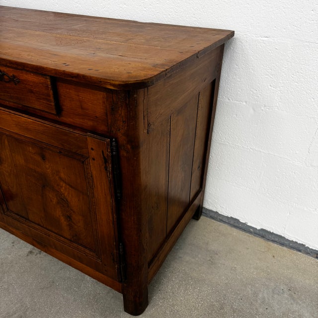 French Country-Style Buffet in Oak For Sale - Image 5 of 12