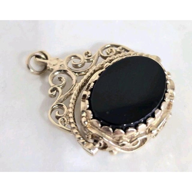 Vintage 9ct Yellow Gold, Tigers Eye, and Black Onyx Fob Pendant, London, 1970 For Sale - Image 6 of 11