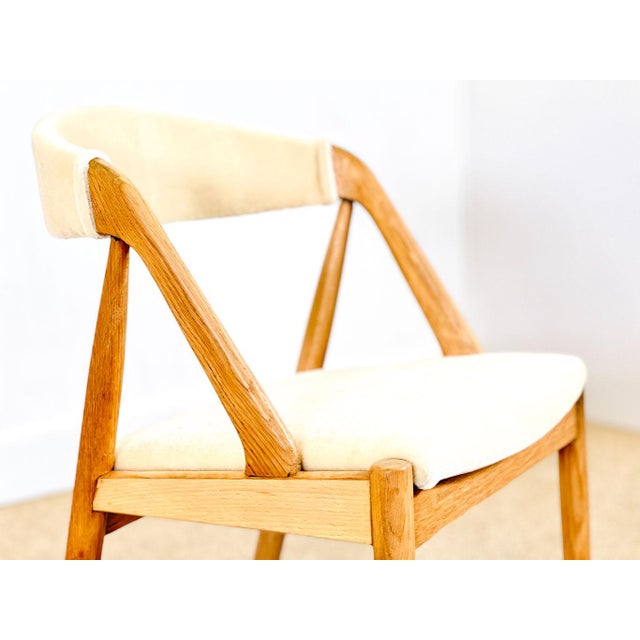 Mid-Century Modern Oak Model 31 Dining Chairs, Denmark, 1960s, Set of 4 For Sale - Image 3 of 12