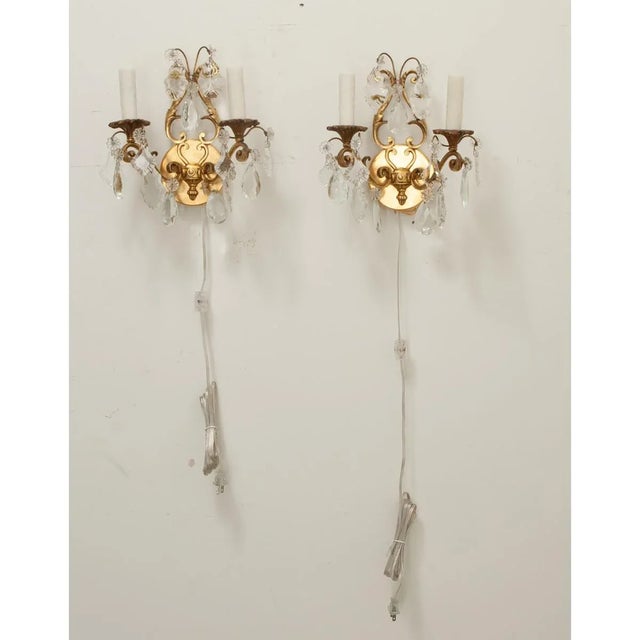 French French Early 20th Century Brass & Crystal Sconces - A Pair For Sale - Image 3 of 10