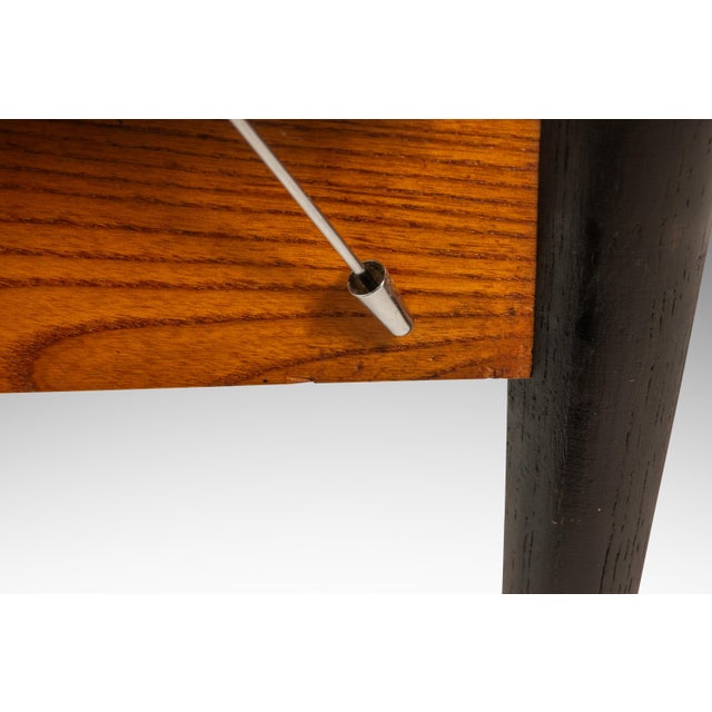 Rare Mid-Century Modern Two Seater Sculpted Bench in Oak & New Two-Toned Upholstery by Arthur Umanoff, Usa, C. 1960s For Sale - Image 13 of 18