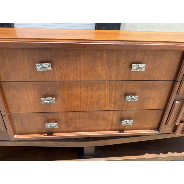 Mid Century Modern Canadian Architectural Long Chest Credenza Manner of Paul Evans For Sale - Image 11 of 15