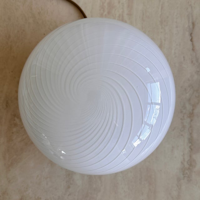 White Swirl Murano Glass Table Lamp with Brass Bases, 1970s For Sale - Image 10 of 18