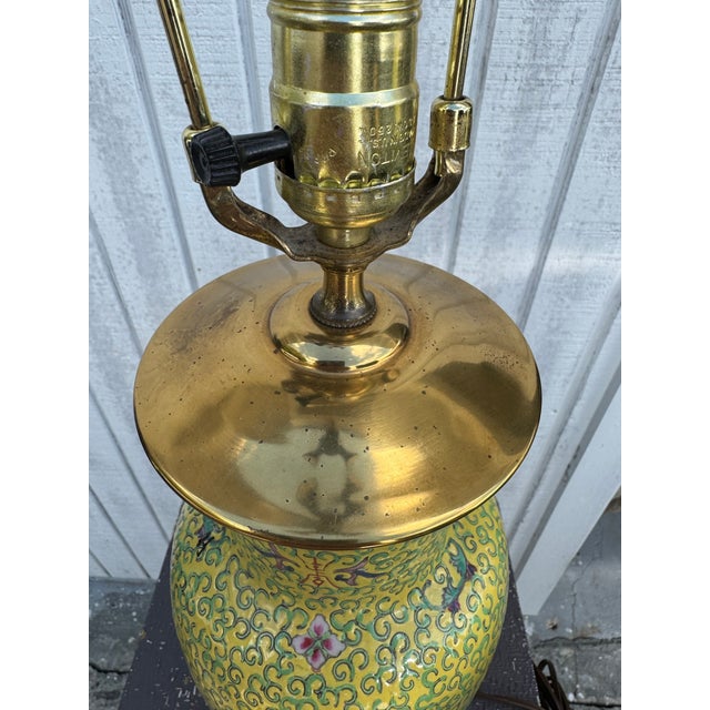 Late 20th Century Yellow Chinese Famille Rose Vase Lamp For Sale - Image 9 of 12