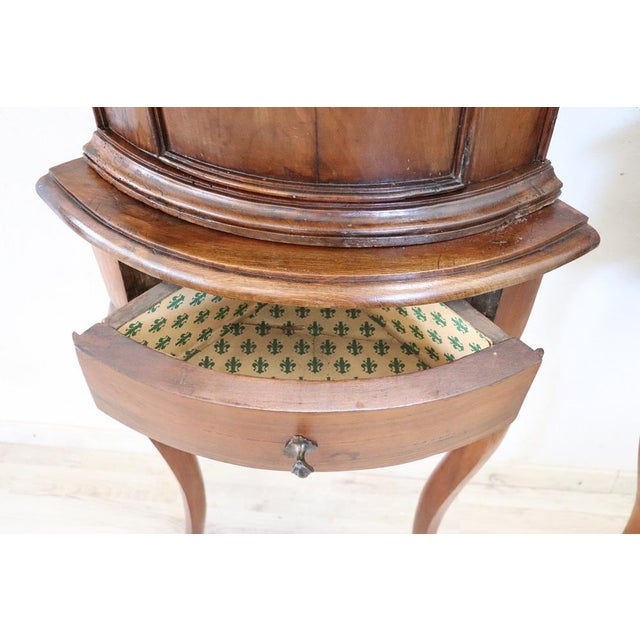 18th Century Walnut Corner Cabinets, Set of 2 For Sale - Image 9 of 11