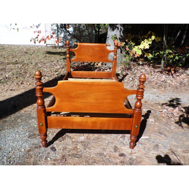 Cushman of Vermont Vintage Solid Rock Maple Cushman Colonial Creations Twin Single Bed For Sale - Image 4 of 12