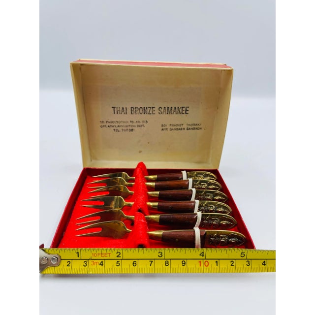 Mid-Century Modern Vintage Thai Bronze Samakee Set of 6 Cocktail Forks in Original Box For Sale - Image 3 of 6