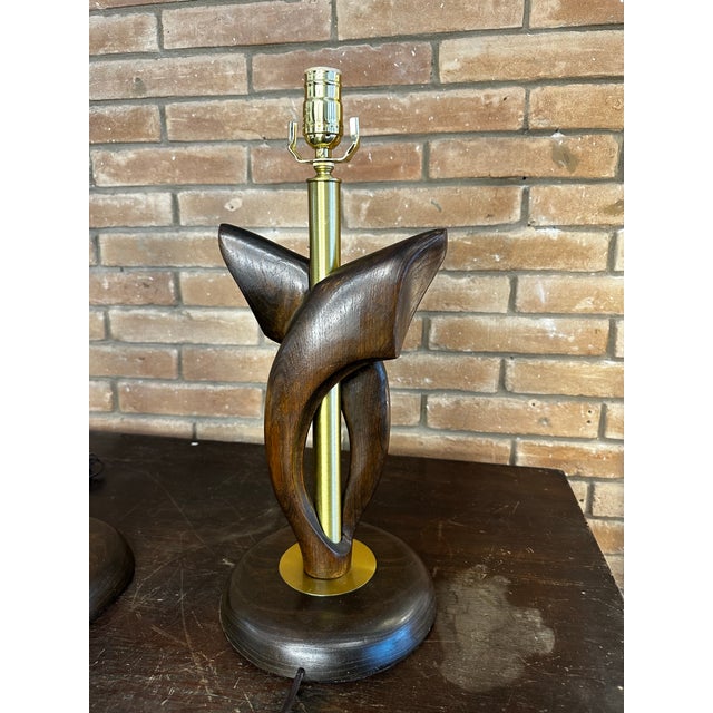 Tasha Heifetz Free Form Walnut and Brass Table Lamps- A Pair. For Sale In Austin - Image 6 of 9