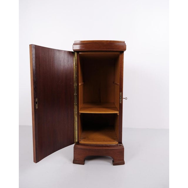 Brown Vintage Bedside Tables in Mahogany, 1920s, Set of 2 For Sale - Image 8 of 13