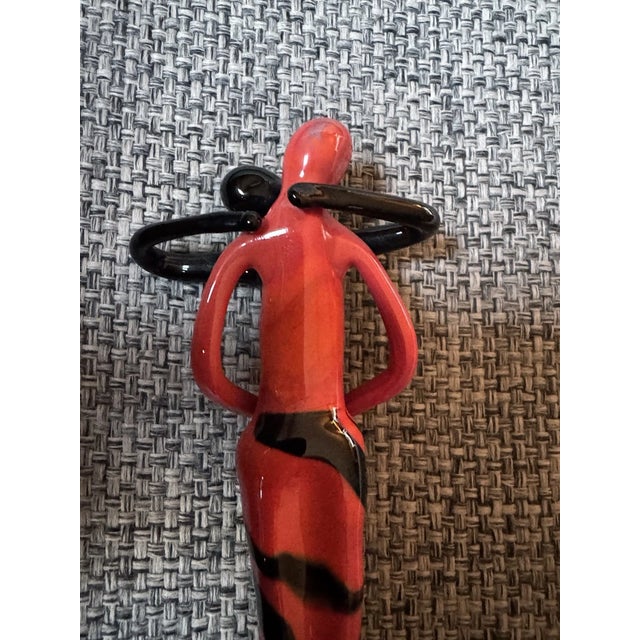 1990s Vintage Murano Venezia Two Lovers Embracing Hugging Glass Red Black Figurine For Sale - Image 5 of 5