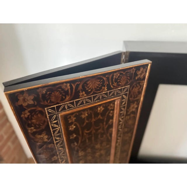 Late 20th Century Hollywood Regency Wall Mounted Tv Hideaway Cabinet For Sale - Image 15 of 17