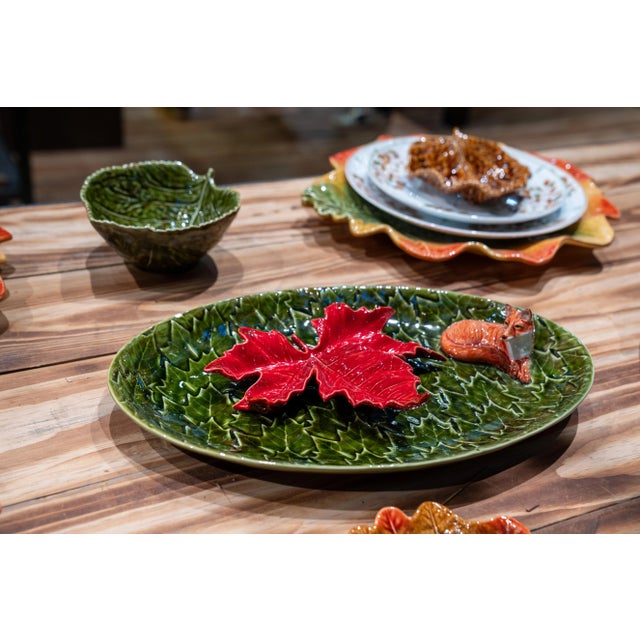 Traditional Bordallo Pinheiro Gudrun by Claudia Schiffer Oval Leaf Platter with Fox For Sale - Image 3 of 3