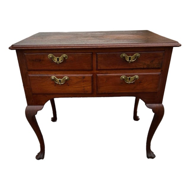 A Antique Philadelphia or Delaware Valley Queen Anne Walnut Lowboy 1750’s For Sale